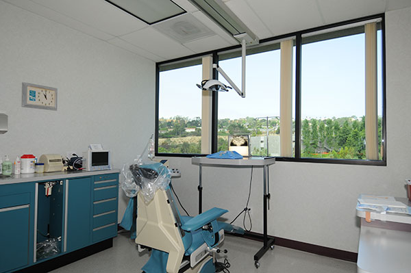 examination room at Torrey Pines Oral & Maxillofacial Surgery